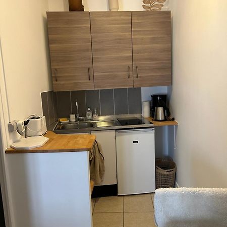 Grand Studio Entierement Renove Au Coeur De Paris Apartment Bagian luar foto