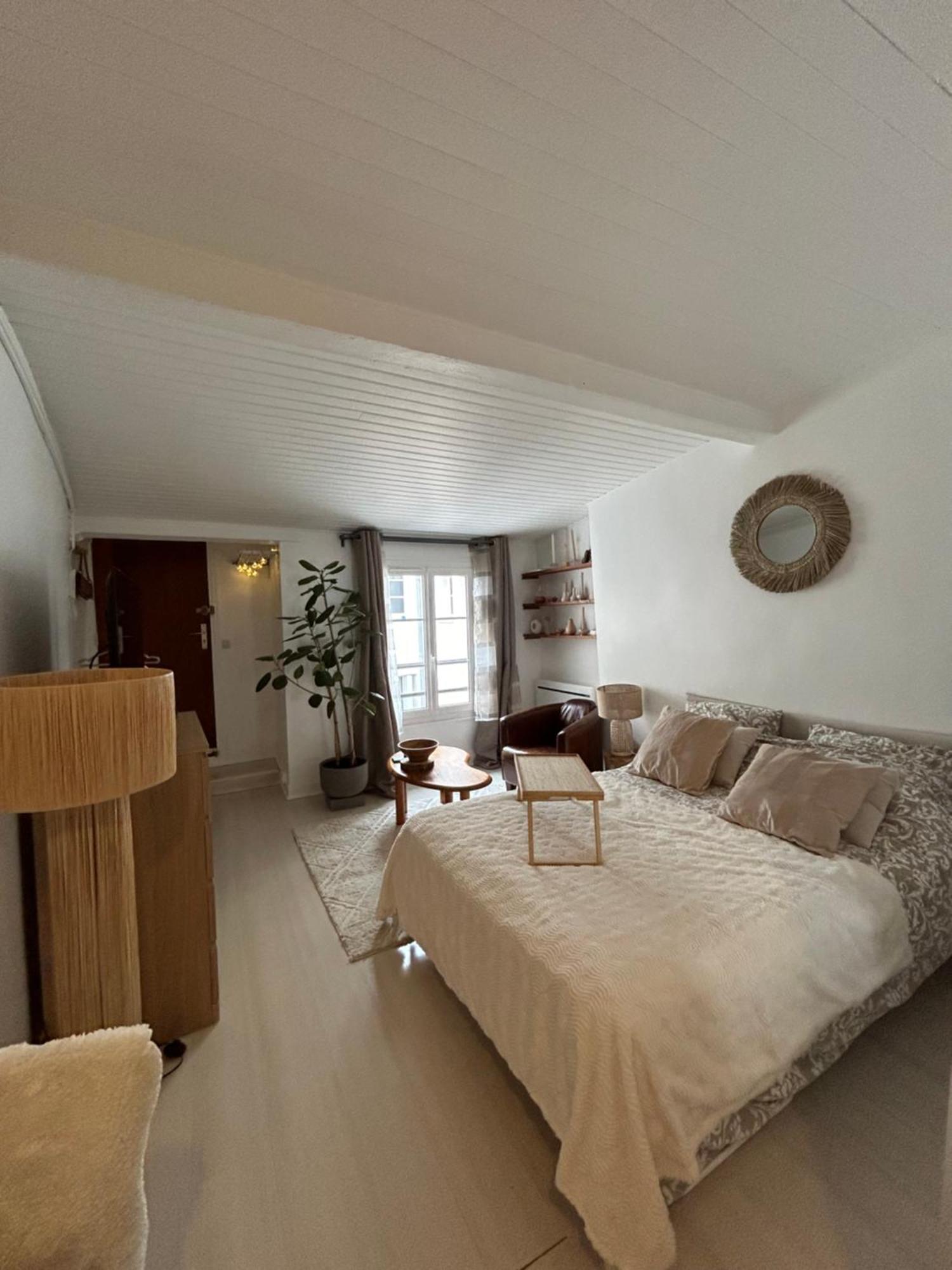 Grand Studio Entierement Renove Au Coeur De Paris Apartment Bagian luar foto