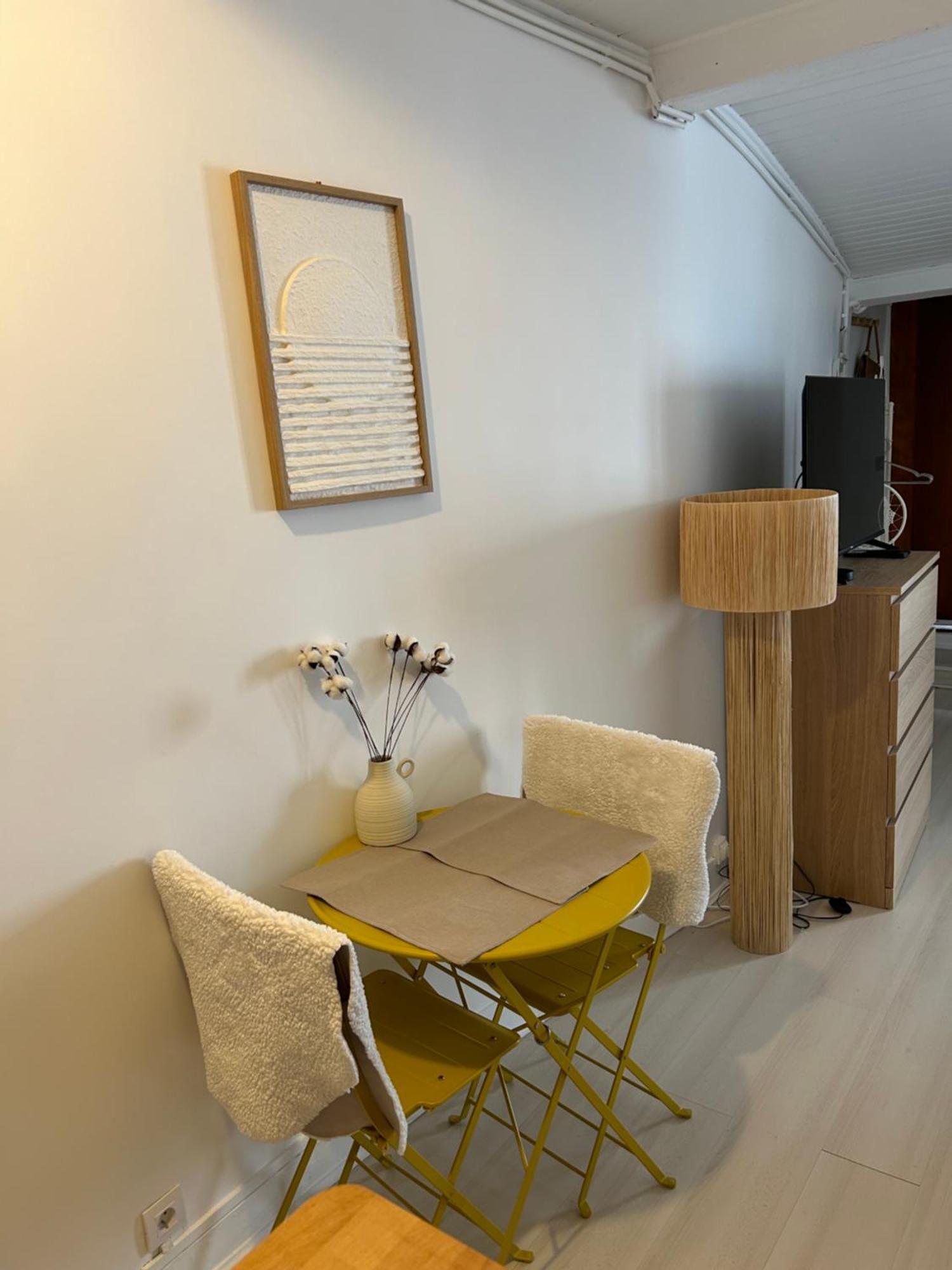 Grand Studio Entierement Renove Au Coeur De Paris Apartment Bagian luar foto